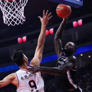  兰斯主场险胜克莱蒙，终场前绝杀惊现戏剧性转折