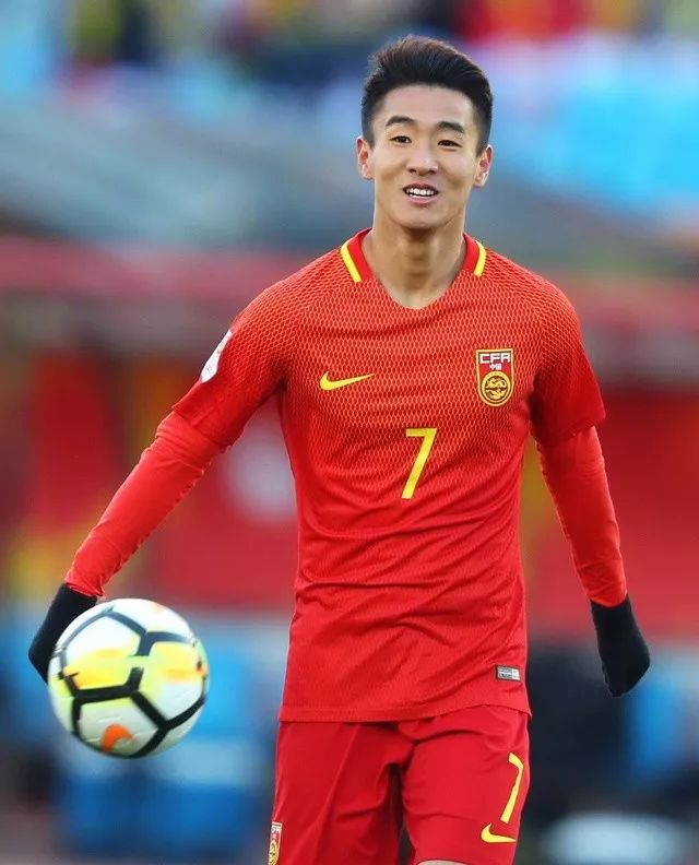  切尔西青春风暴席卷埃弗顿，U23小将包办两球  